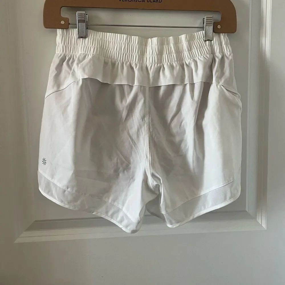 Athleta Mesh Racer Run Mid Rise 4” Short- Small - Picture 8 of 8